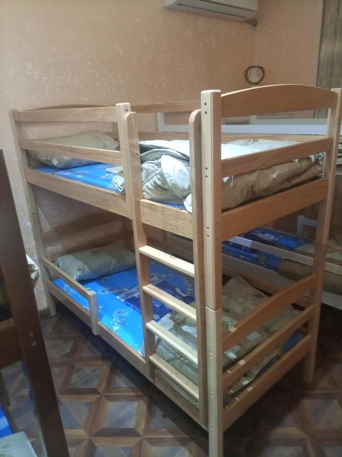 יירבאן Hero Hostel מראה חיצוני תמונה